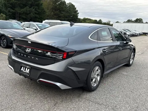 More photos of 2025 Hyundai Sonata SE at ALM Hyundai Athens, GA