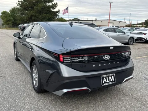 Another view of 2025 Hyundai Sonata SE for sale in Athens, GA at ALM Hyundai Athens