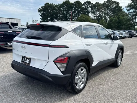 More photos of 2026 Hyundai Kona SE at ALM Hyundai Athens, GA