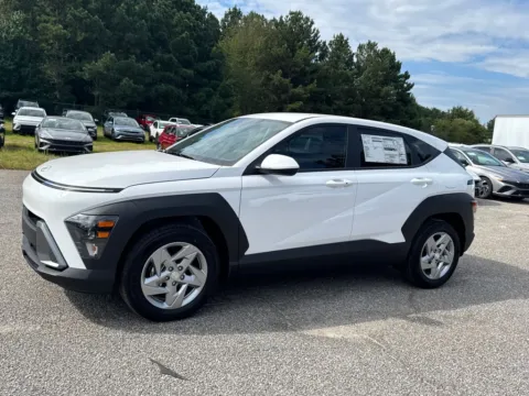 Photos of 2026 Hyundai Kona SE for sale in Athens, GA at ALM Hyundai Athens