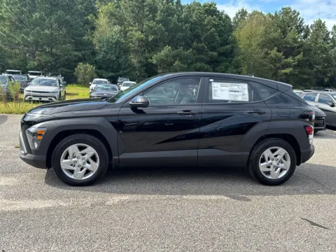 Photos of 2026 Hyundai Kona SE for sale in Athens, GA at ALM Hyundai Athens