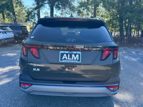 More photos of 2025 Hyundai Tucson SEL at ALM Hyundai Athens, GA