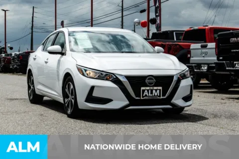 More photos of 2022 Nissan Sentra SR at ALM Hyundai Athens, GA