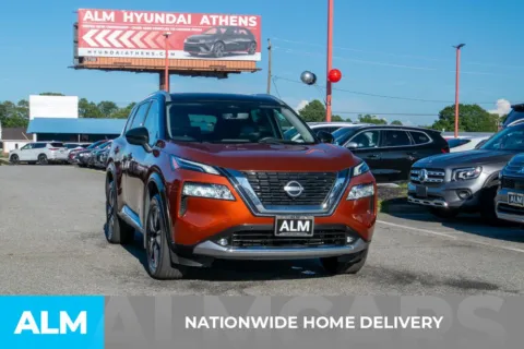 More photos of 2022 Nissan Rogue Platinum at ALM Hyundai Athens, GA
