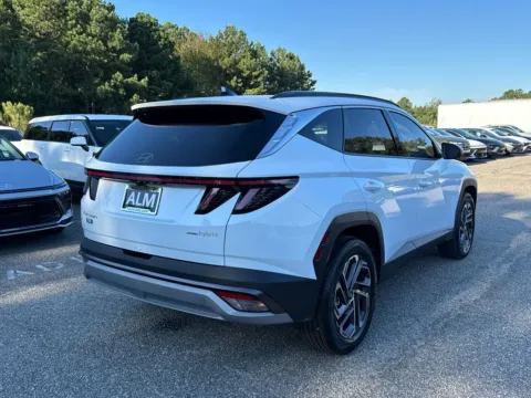 More photos of 2025 Hyundai Tucson Hybrid Limited at ALM Hyundai Athens, GA