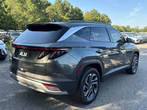 More photos of 2025 Hyundai Tucson Hybrid Limited at ALM Hyundai Athens, GA