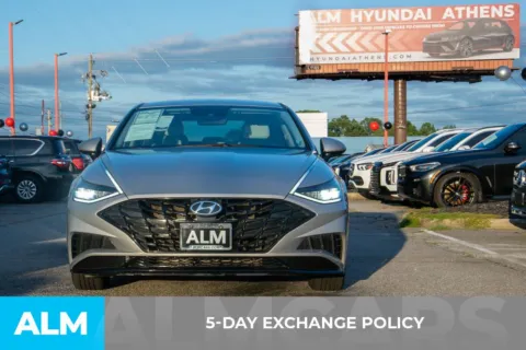 More photos of 2023 Hyundai Sonata SEL at ALM Hyundai Athens, GA