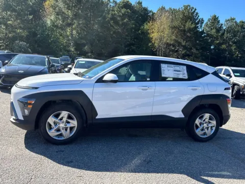 Photos of 2026 Hyundai Kona SE for sale in Athens, GA at ALM Hyundai Athens