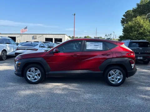 Photos of 2026 Hyundai Kona SE for sale in Athens, GA at ALM Hyundai Athens