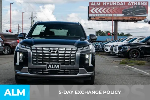 More photos of 2024 Hyundai Palisade Calligraphy at ALM Hyundai Athens, GA