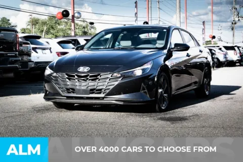 Another view of 2022 Hyundai Elantra SEL for sale in Athens, GA at ALM Hyundai Athens