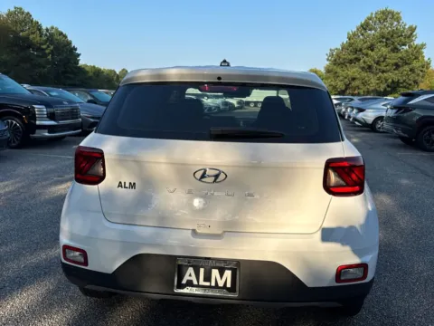 More photos of 2025 Hyundai Venue SE at ALM Hyundai Athens, GA
