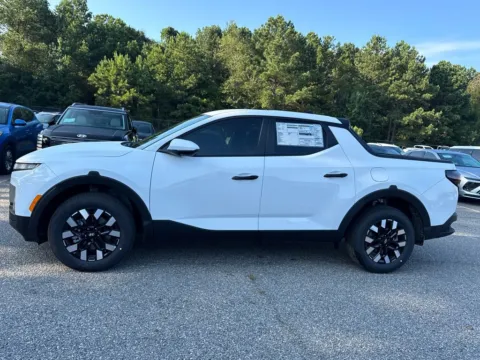 Photos of 2026 Hyundai Santa Cruz SE for sale in Athens, GA at ALM Hyundai Athens