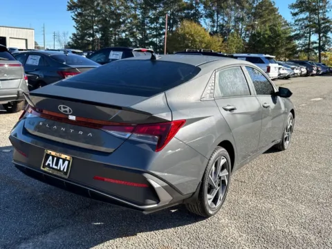 More photos of 2025 Hyundai Elantra SEL Sport at ALM Hyundai Athens, GA