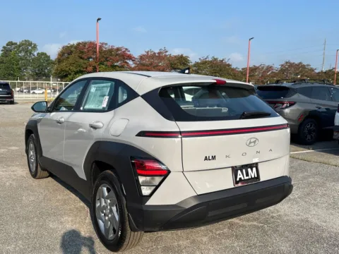 Another view of 2026 Hyundai Kona SE for sale in Athens, GA at ALM Hyundai Athens