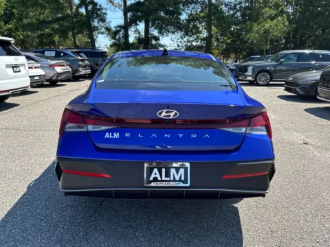 More photos of 2025 Hyundai Elantra SE at ALM Hyundai Athens, GA