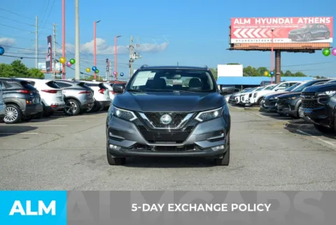 More photos of 2020 Nissan Rogue Sport SL at ALM Hyundai Athens, GA