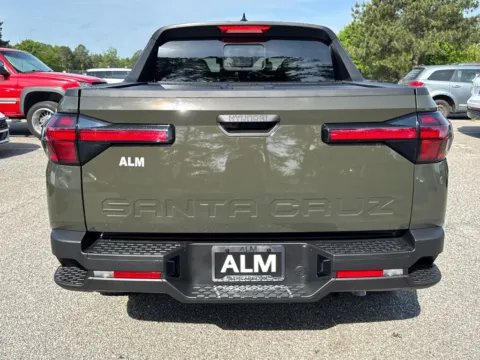More photos of 2025 Hyundai Santa Cruz SEL at ALM Hyundai Athens, GA