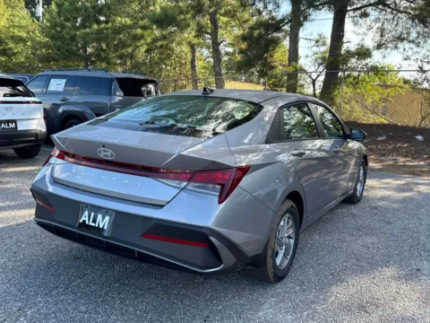 More photos of 2025 Hyundai Elantra SE at ALM Hyundai Athens, GA