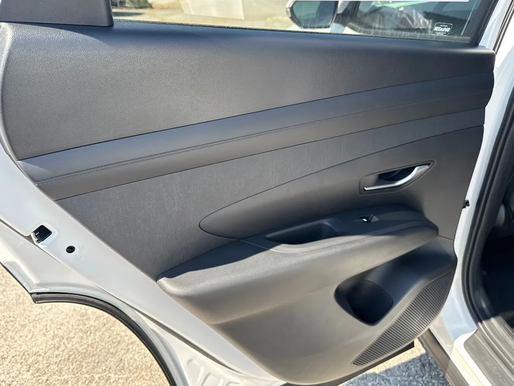 2026 Hyundai Tucson SEL Premium - Photo 13