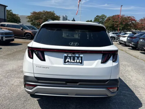 More photos of 2026 Hyundai Tucson SEL Premium at ALM Hyundai Athens, GA
