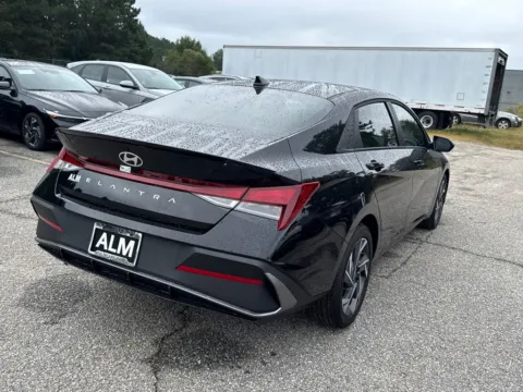 More photos of 2025 Hyundai Elantra SEL Sport at ALM Hyundai Athens, GA