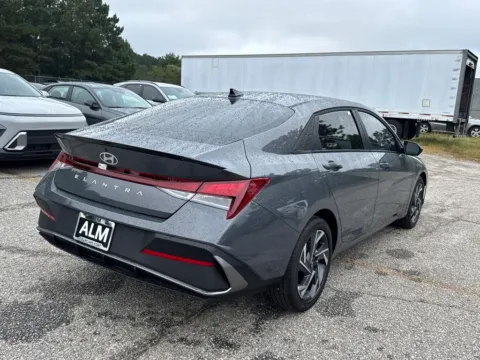 More photos of 2025 Hyundai Elantra SEL Sport at ALM Hyundai Athens, GA