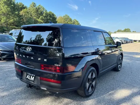 More photos of 2026 Hyundai Santa Fe Hybrid SE at ALM Hyundai Athens, GA