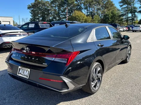 More photos of 2025 Hyundai Elantra Hybrid SEL Sport at ALM Hyundai Athens, GA