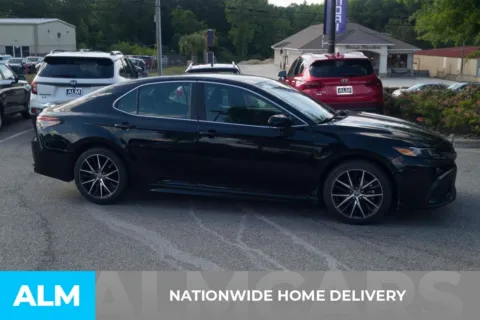 More photos of 2023 Toyota Camry SE at ALM Hyundai Athens, GA