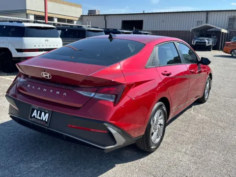 More photos of 2025 Hyundai Elantra SE at ALM Hyundai Athens, GA