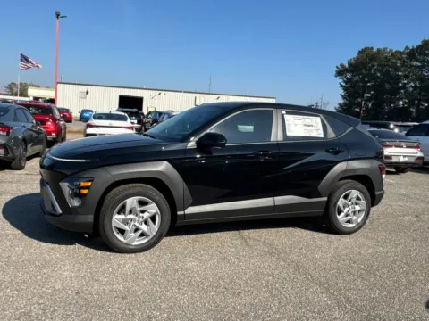 Photos of 2026 Hyundai Kona SE for sale in Athens, GA at ALM Hyundai Athens