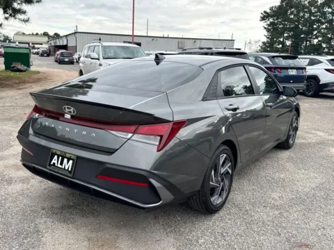 More photos of 2025 Hyundai Elantra SEL Sport at ALM Hyundai Athens, GA