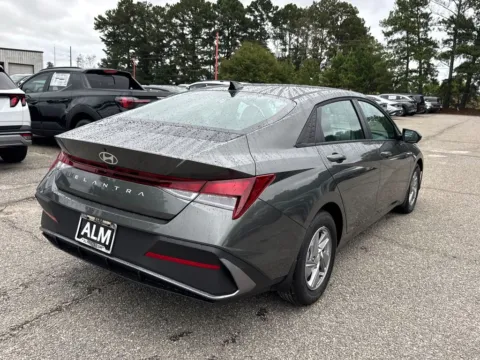 More photos of 2025 Hyundai Elantra SE at ALM Hyundai Athens, GA