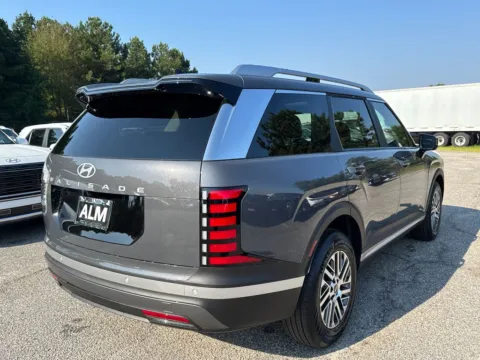 More photos of 2026 Hyundai Palisade SEL at ALM Hyundai Athens, GA