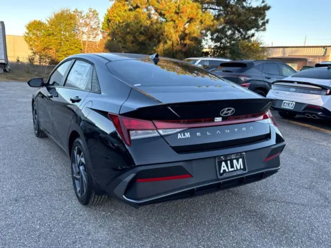 Another view of 2025 Hyundai Elantra SEL Sport for sale in Athens, GA at ALM Hyundai Athens