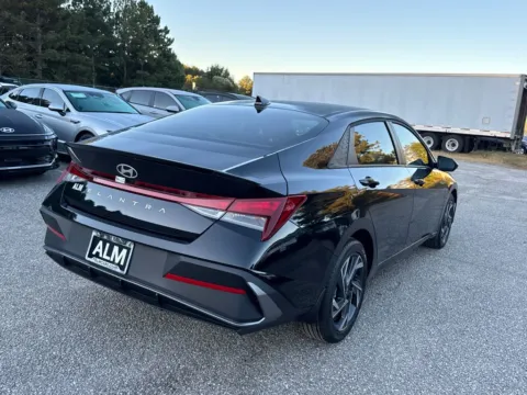 More photos of 2025 Hyundai Elantra SEL Sport at ALM Hyundai Athens, GA