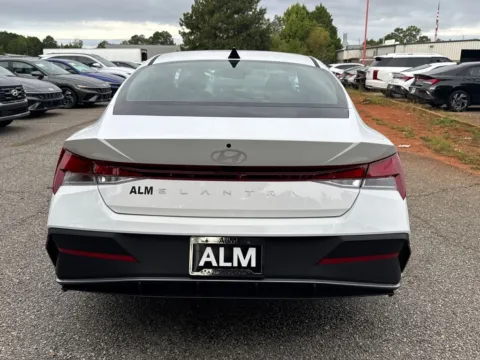 More photos of 2025 Hyundai Elantra SE at ALM Hyundai Athens, GA