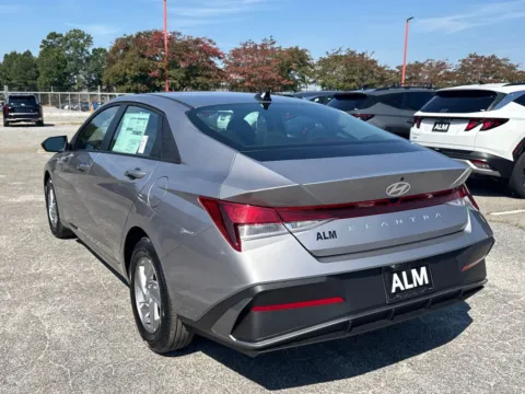 Another view of 2025 Hyundai Elantra SE for sale in Athens, GA at ALM Hyundai Athens