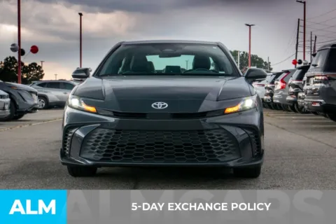 More photos of 2025 Toyota Camry SE at ALM Hyundai Athens, GA
