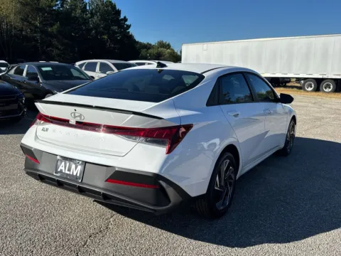 More photos of 2025 Hyundai Elantra SEL Sport at ALM Hyundai Athens, GA