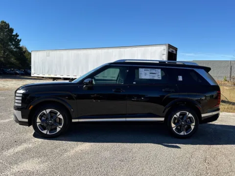 Photos of 2026 Hyundai Palisade Limited for sale in Athens, GA at ALM Hyundai Athens