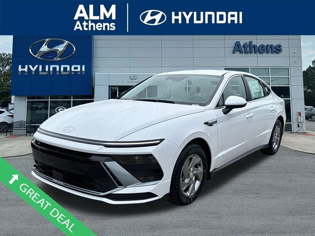 2026 Hyundai Sonata SE's photo