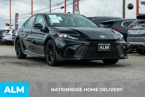 More photos of 2025 Toyota Camry SE at ALM Hyundai Athens, GA