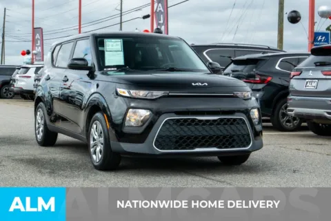 More photos of 2022 Kia Soul LX at ALM Hyundai Athens, GA