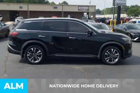 More photos of 2023 INFINITI QX60 LUXE at ALM Hyundai Athens, GA