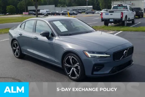 More photos of 2024 Volvo S60 B5 Plus Dark Theme at ALM Hyundai Athens, GA