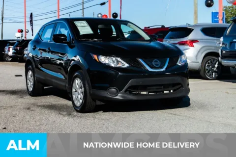More photos of 2019 Nissan Rogue Sport S at ALM Hyundai Athens, GA