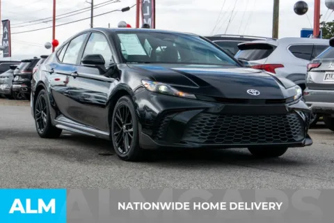 More photos of 2025 Toyota Camry SE at ALM Hyundai Athens, GA