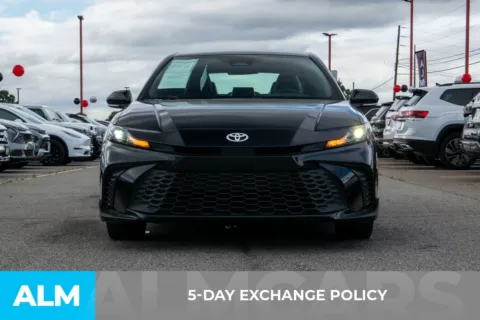 More photos of 2025 Toyota Camry SE at ALM Hyundai Athens, GA